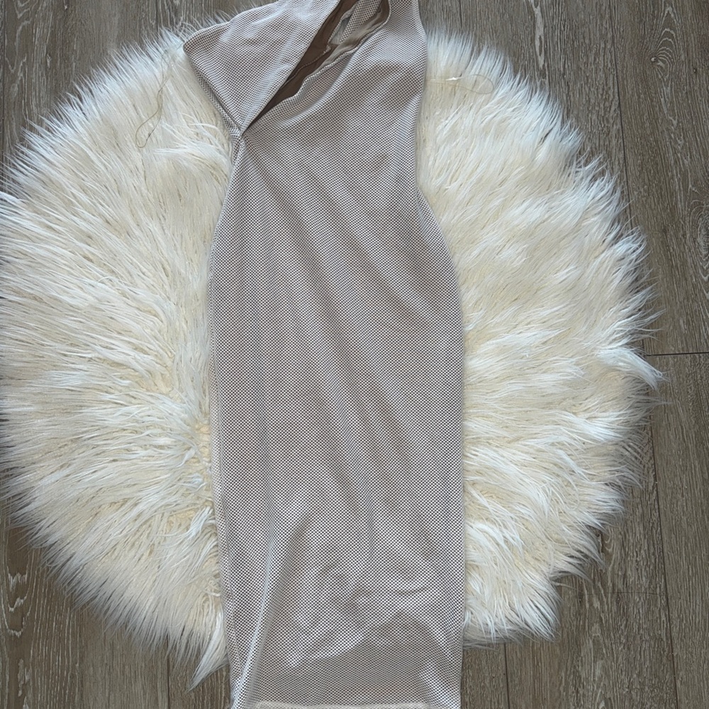 Elegant One-Shoulder Beige Dress